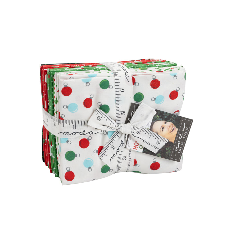 Holiday Essentials Christmas | Fat Quarter Bundle